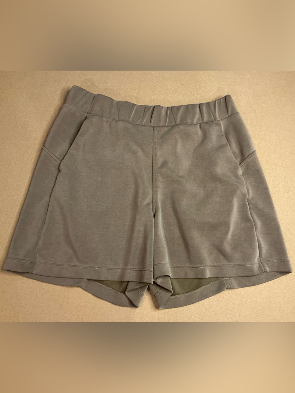 ✨ ODODOS Modal Soft Relaxed Shorts ✨ medium EUC - Picture 4 of 13